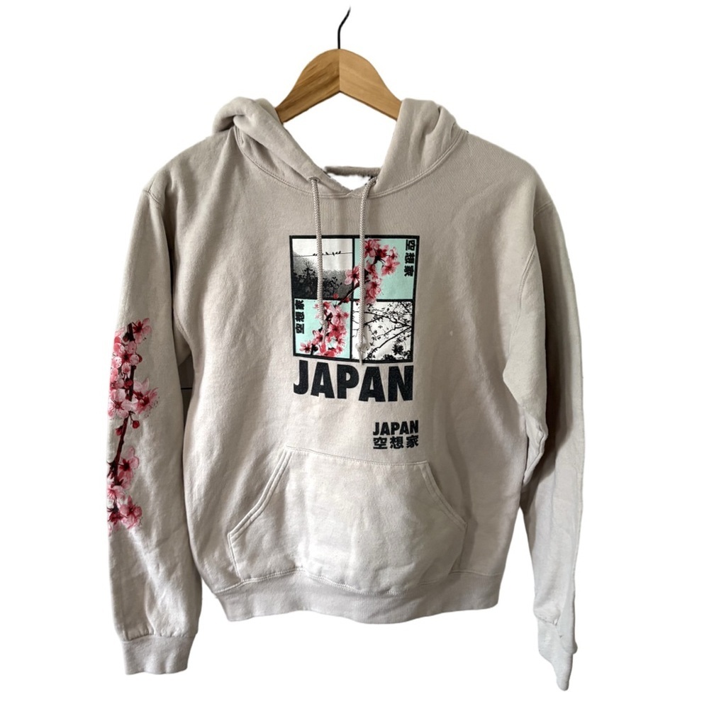 Japan Graphic Hoodie in Cream
